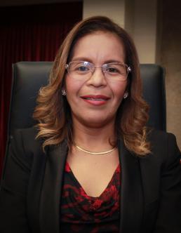 Alina González